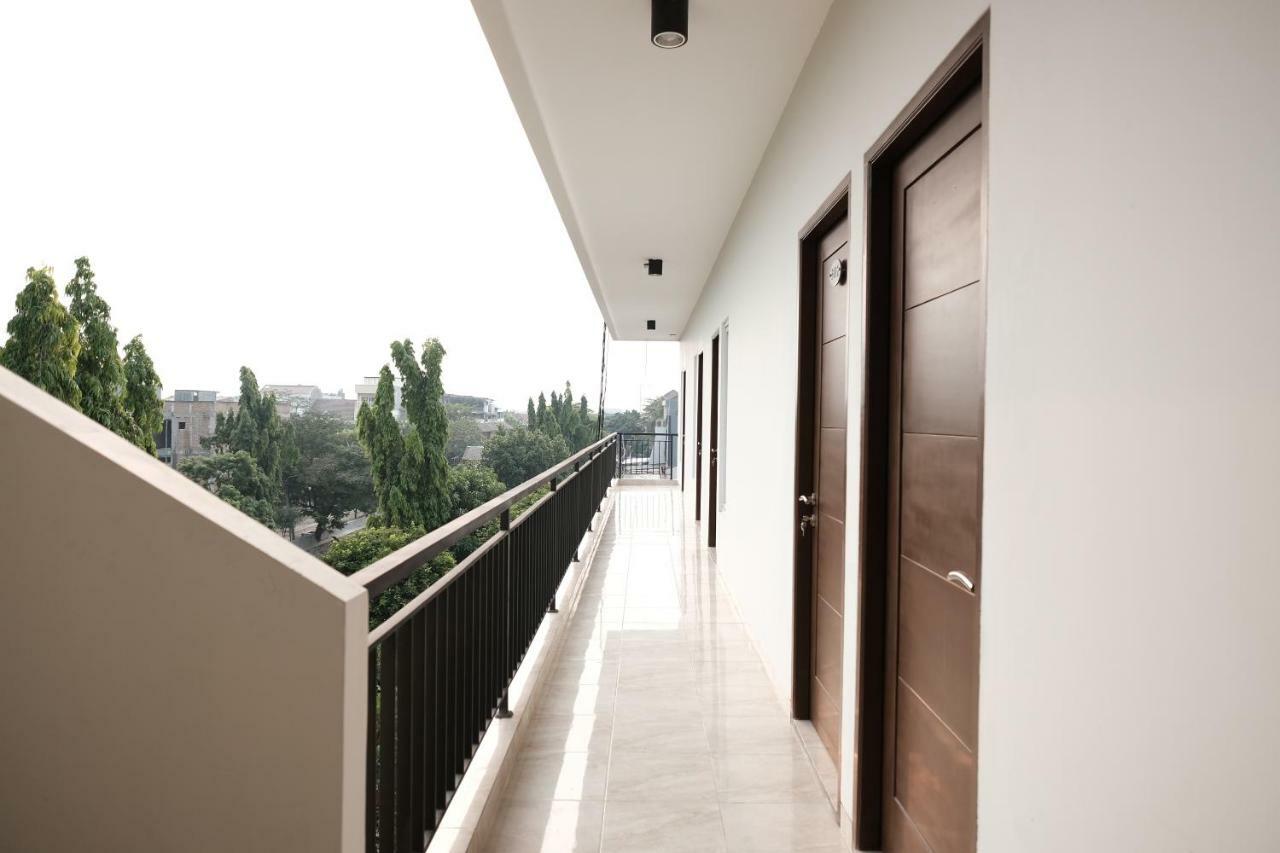 Gasthuis Reddoorz Near Taman Palem